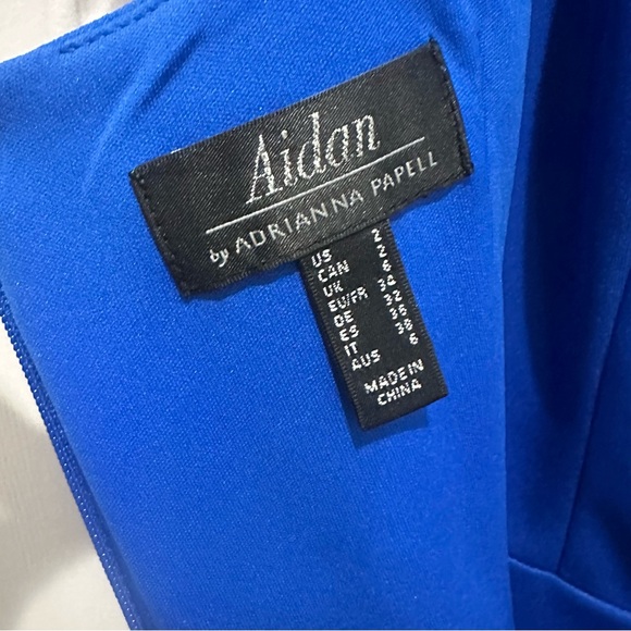 Sheath Midi dress square neck royal blue, size 2 by Adrianna - Picture 9 of 11